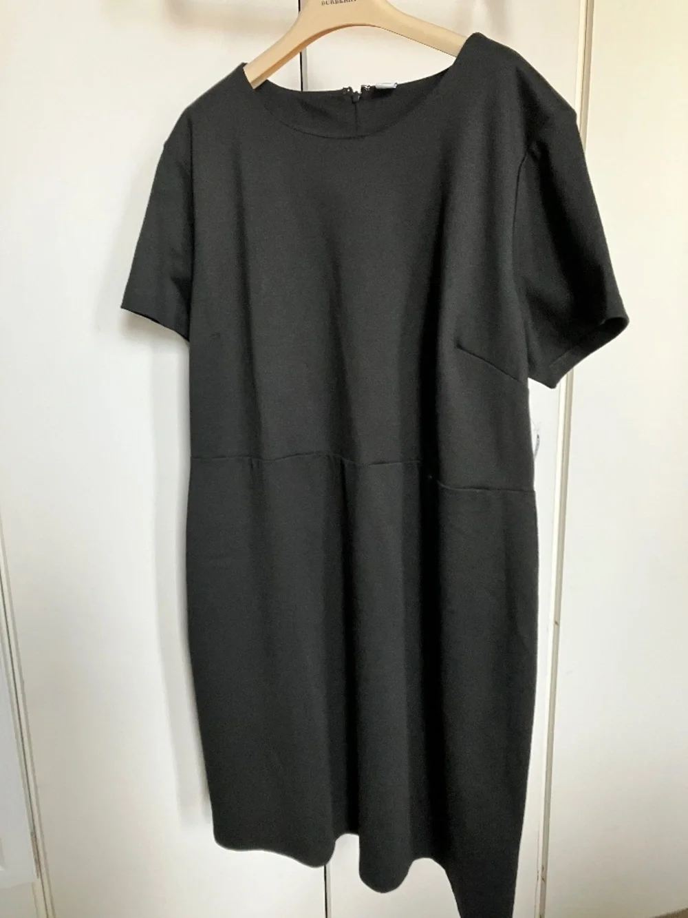 Old Navy Black Short-Sleeve Sheath Dress w/Zipper. XXL. New with Tags. - Picture 1 of 10